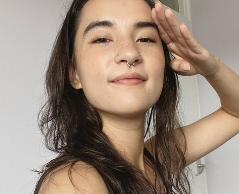 carol porto add Jessie Mei Li Feet photo