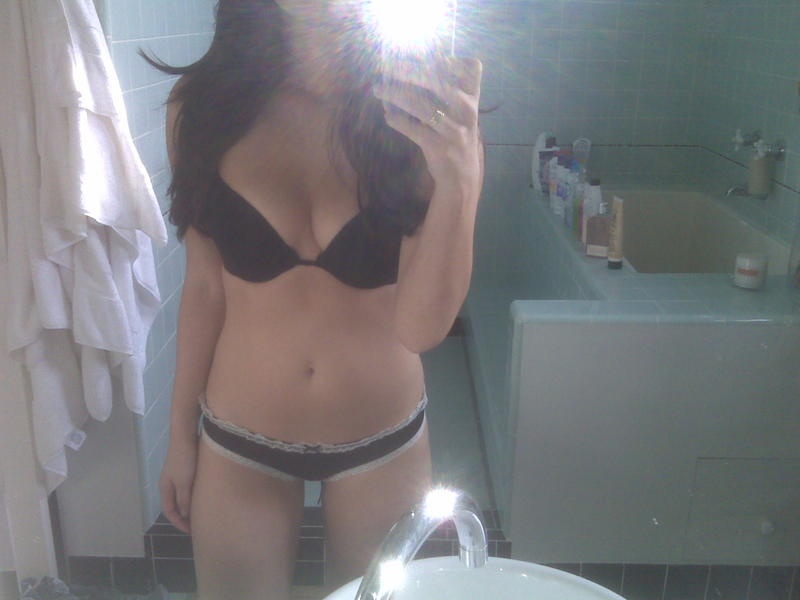 dasmon chatman add Olivia Munn Nude Pictures photo