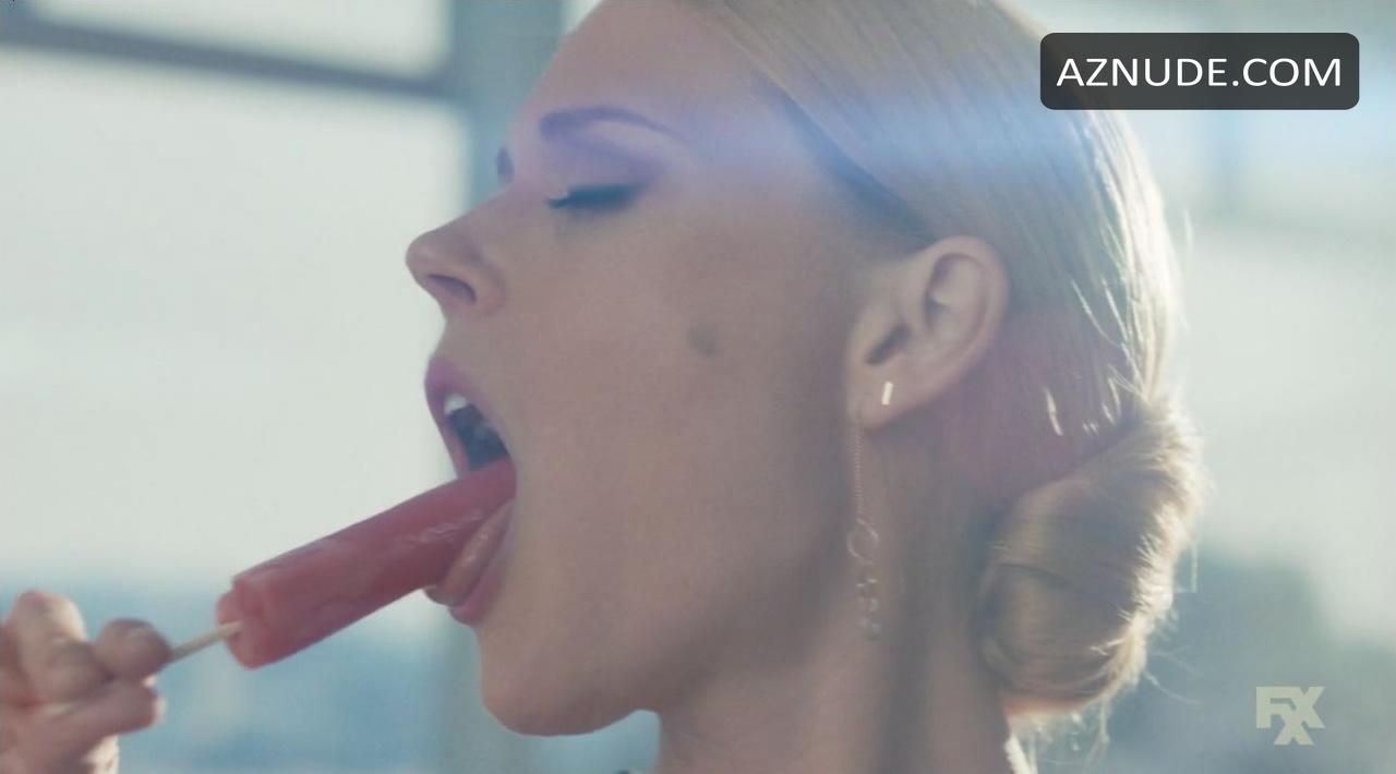 darla huber add Janet Varney Nude photo