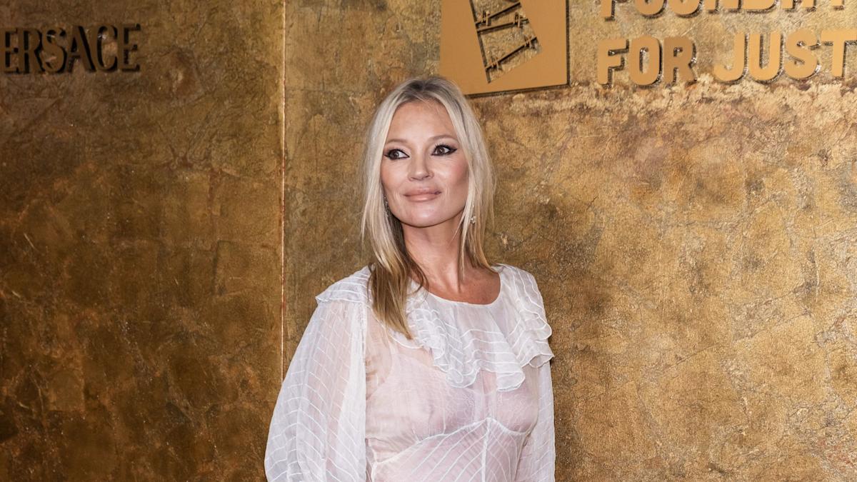 diana stanic add Puffy Nipple Blonde photo
