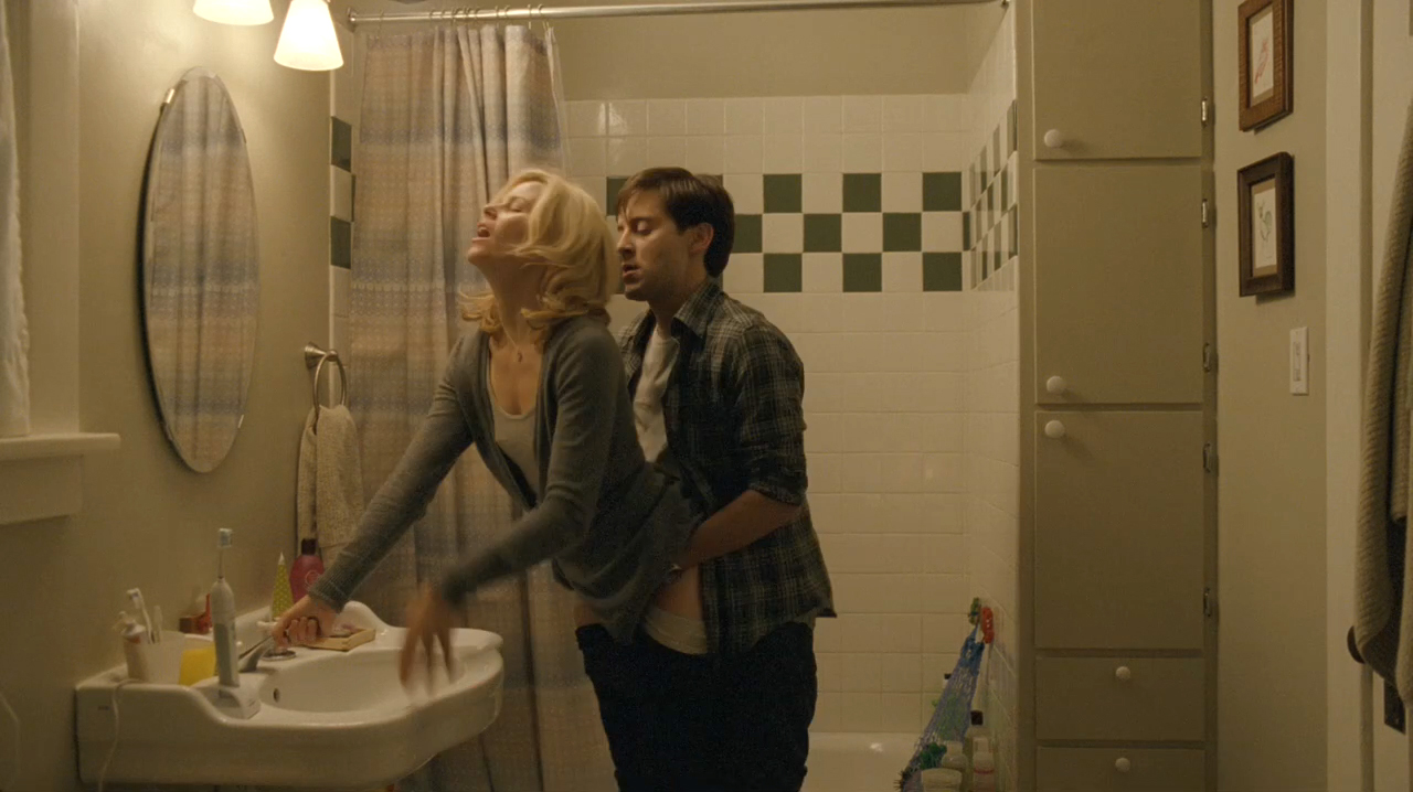 doni kostoff add Elizabeth Banks Naked photo
