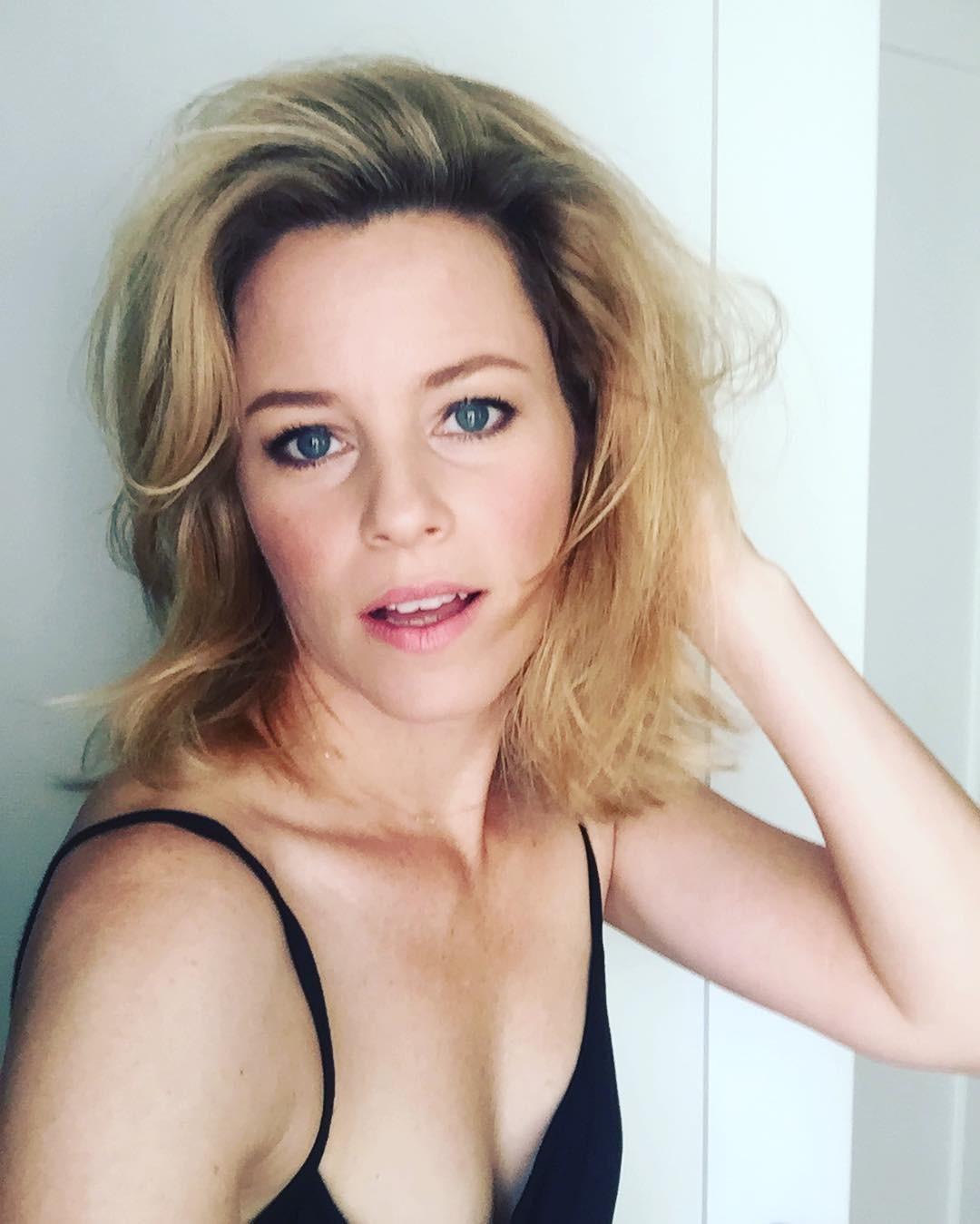 belle mortega add Elizabeth Banks Naked photo