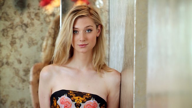 bizzle add Elizabeth Debicki Sexy photo