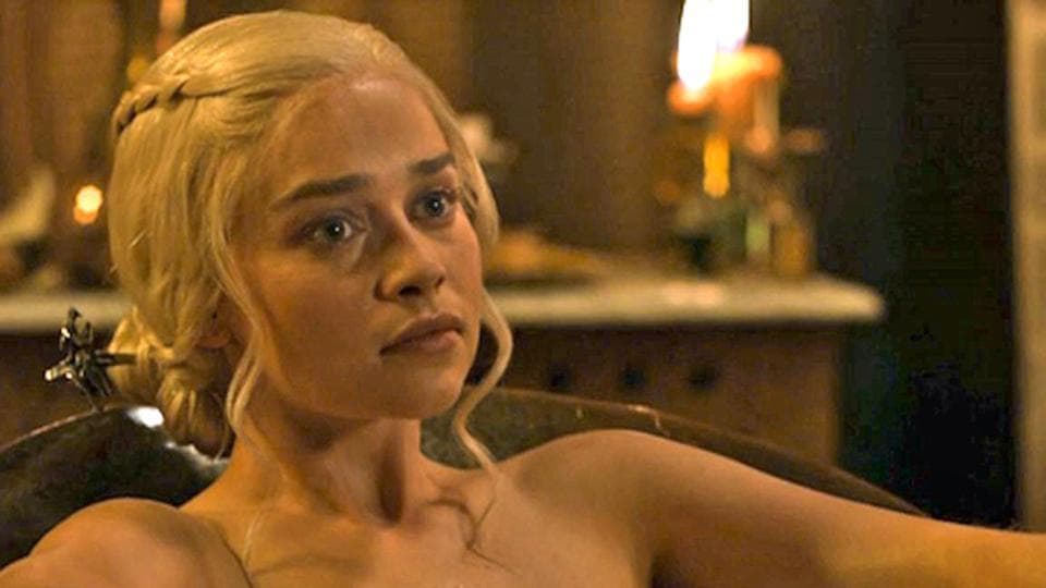 arun n add Emilia Clarke Porm photo