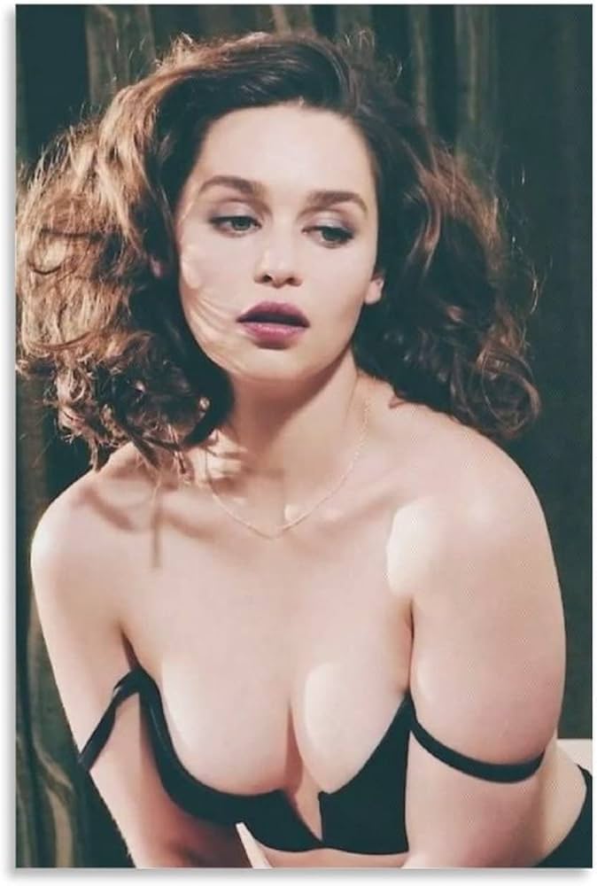 Emilia Clarke Sexy Pics 6199