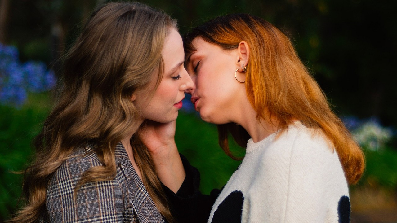 artie heart add Exxxtra Small Lesbians photo