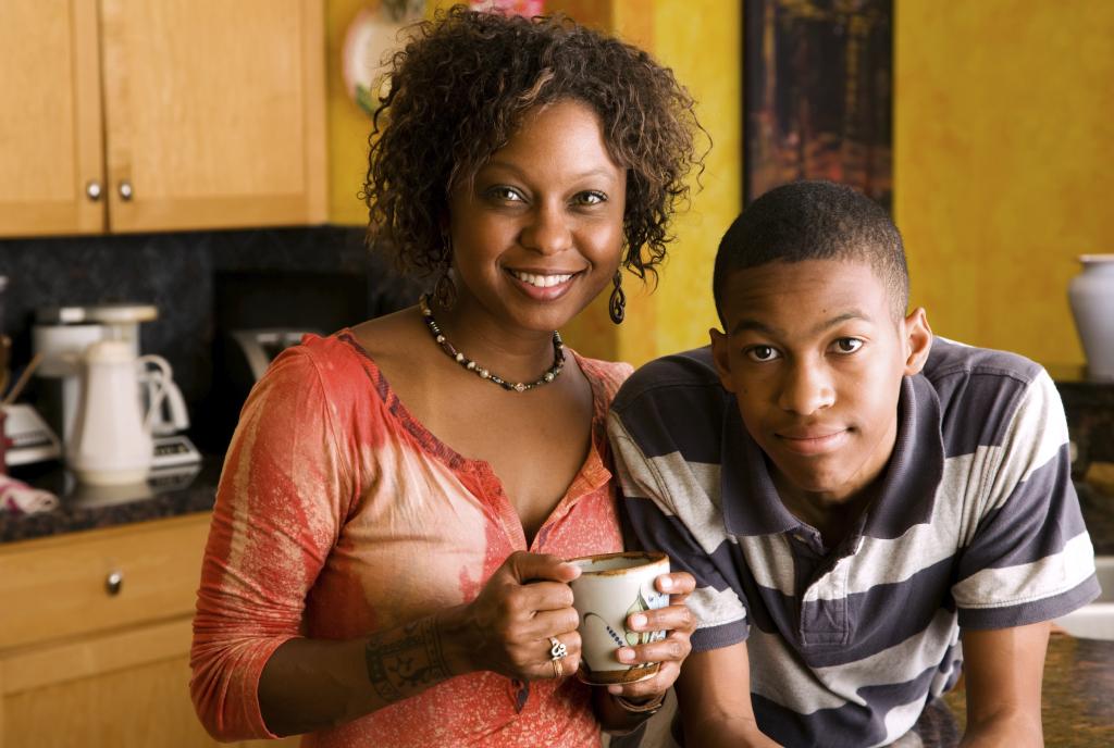 brianna mcintire add Son Cuming In Mom photo