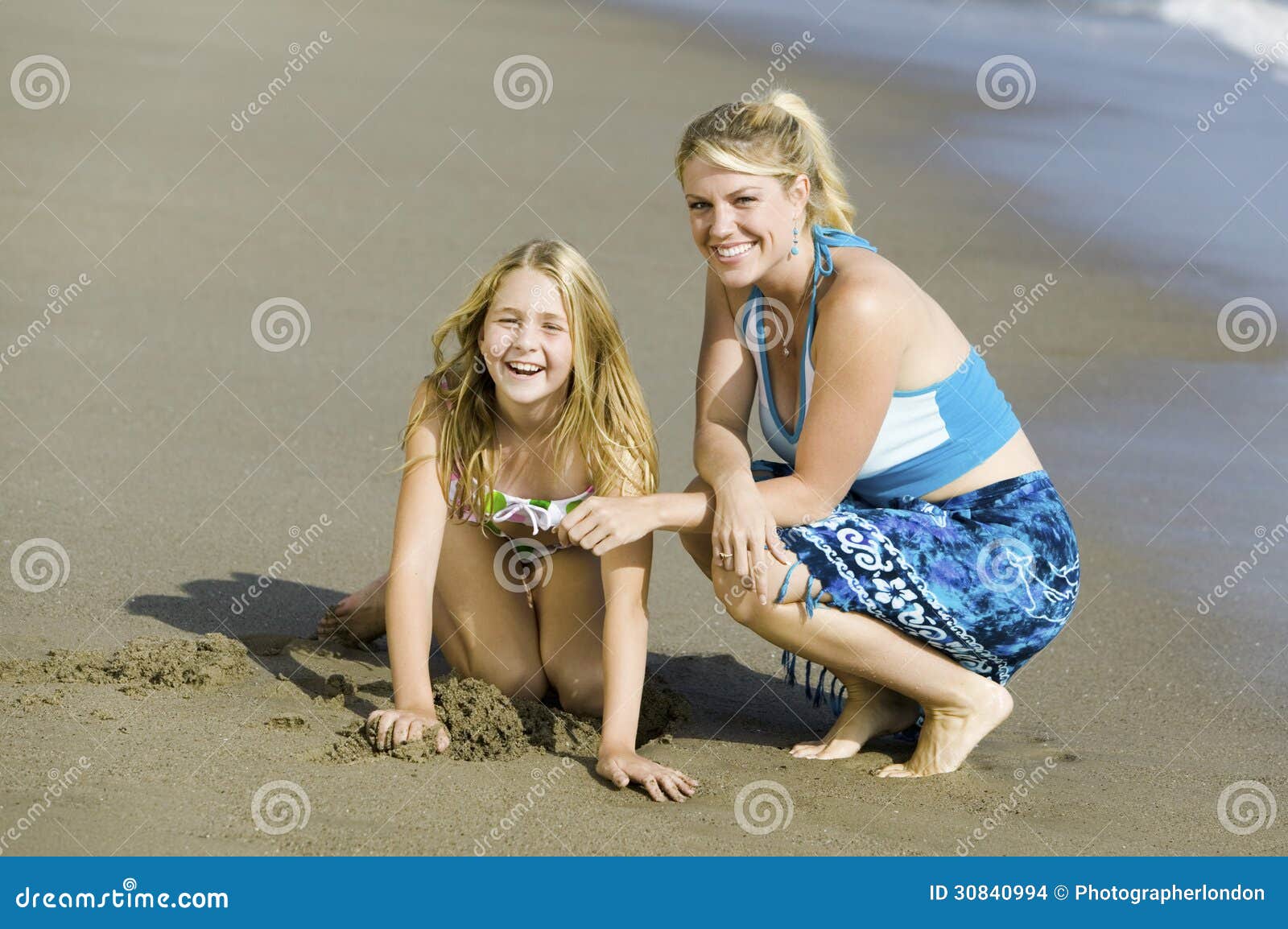 dale laughman add Mother Daughter Nudism photo