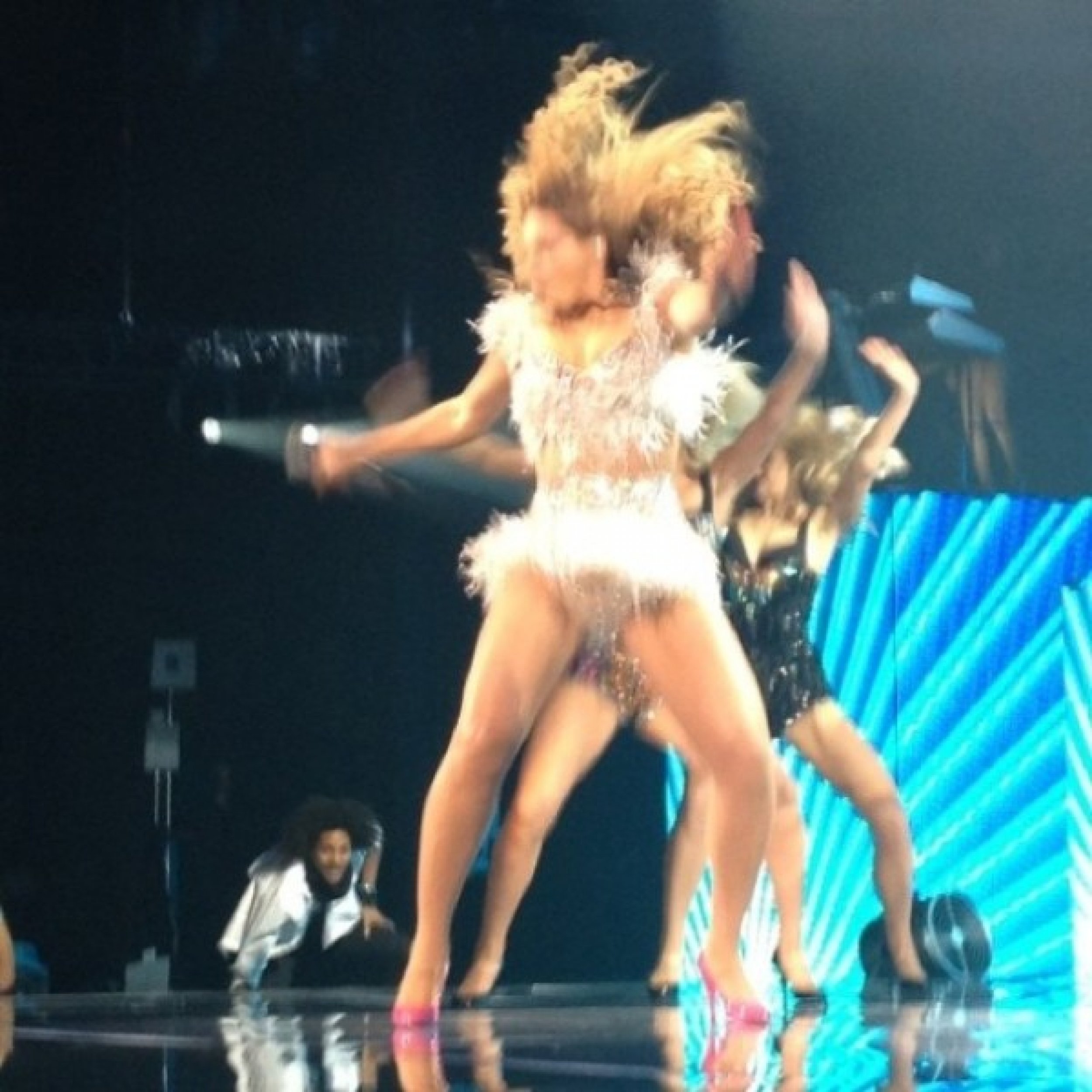 danielle stickler add Beyonce Upskirts photo