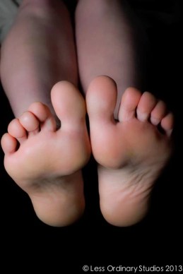 dian paramitha add Feet Domina photo