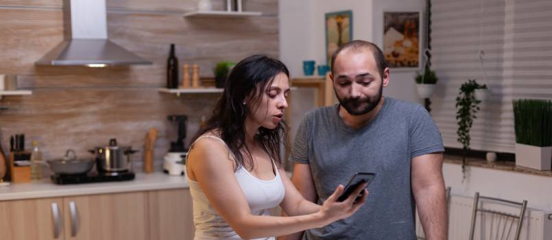 amzari jamaludin add Femdom Housewife photo
