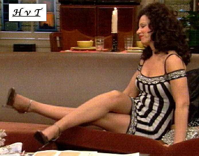 arda saran add Fran Drescher Legs photo