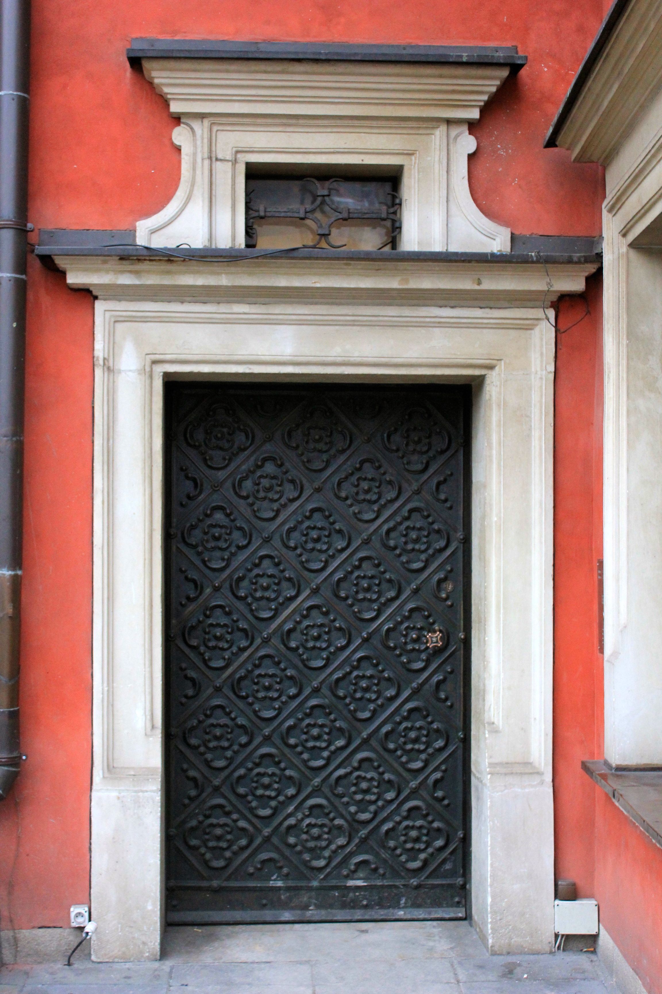 adrian chi add Ghetto Doorway photo