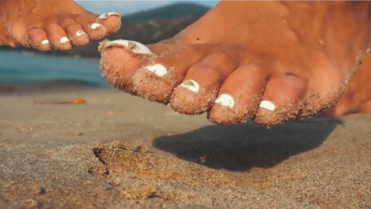 allison poulin add Giantess Roma Videos photo