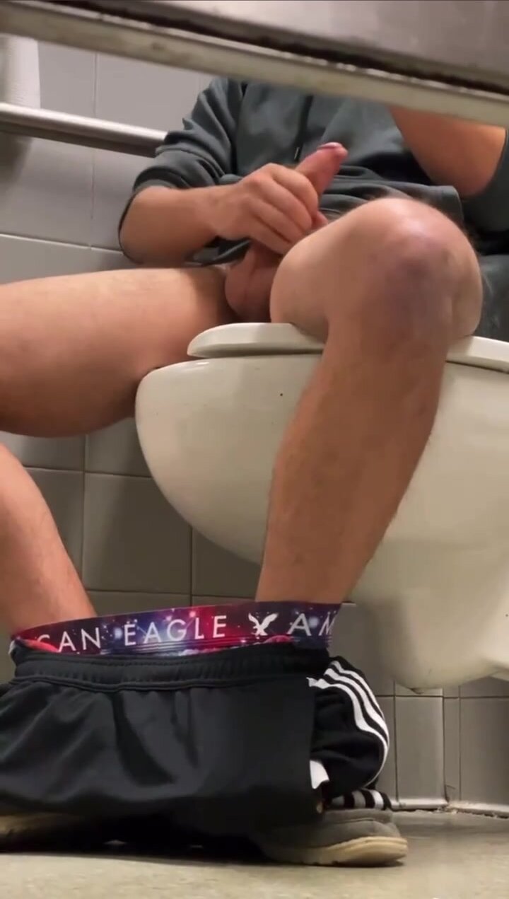 candy manning add Guy Caught Jacking Off photo