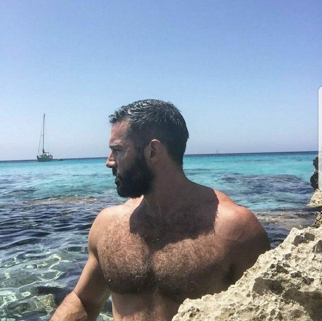 doddie aguirre add Hairy Guys On The Beach photo