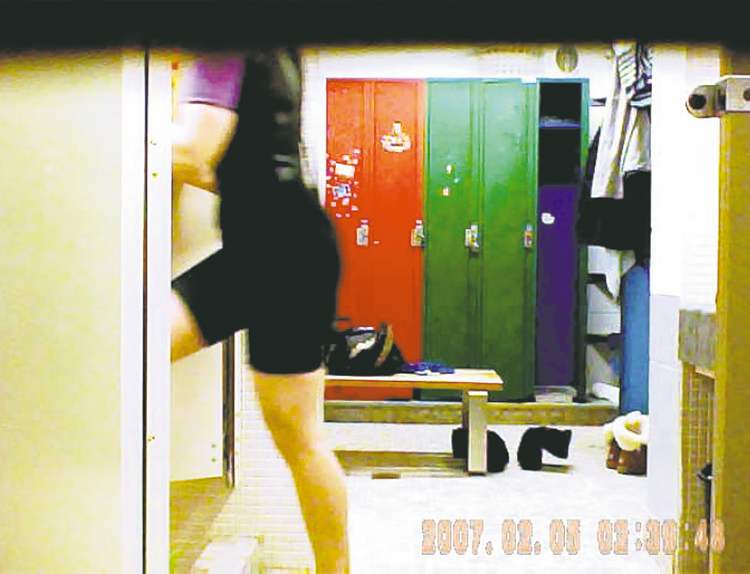 ben fosbury add Hidden Camera Changing photo