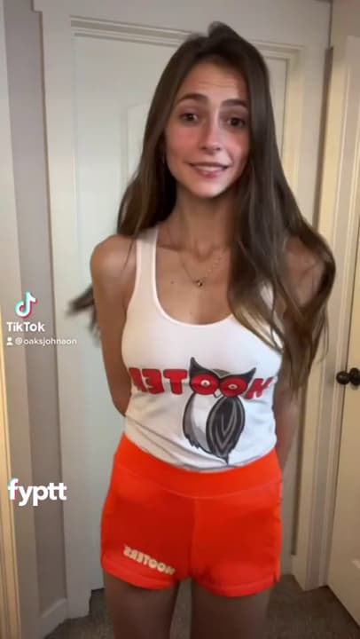 cynthia weisman add Hooters Chicks Nude photo
