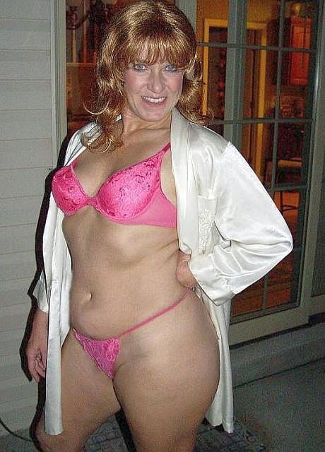 ahmad awad add Horny Mature Wife photo