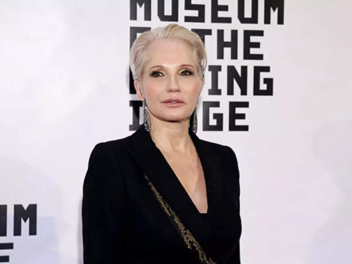 amlan kumar add Hot Ellen Barkin photo
