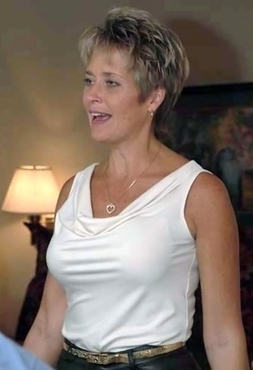 courteney robinson add Hot Naked Old Woman photo