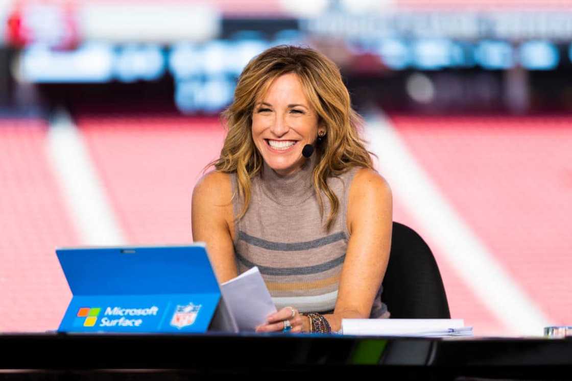 andrew murn add Hot Suzy Kolber photo