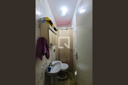 Indian Bathroom Hidden 4730