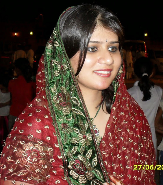cristy noel add Indian Bhabi photo