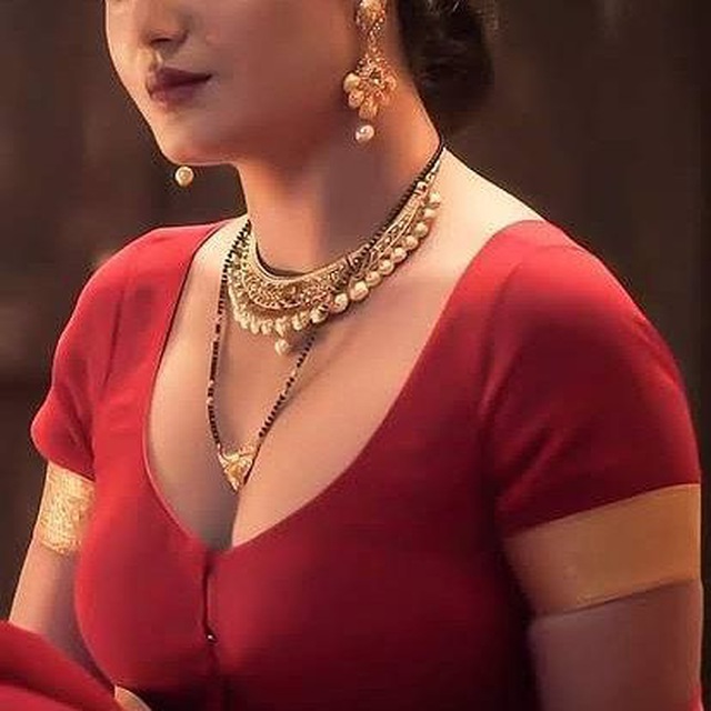benoit lamothe add Indian Bhabi photo