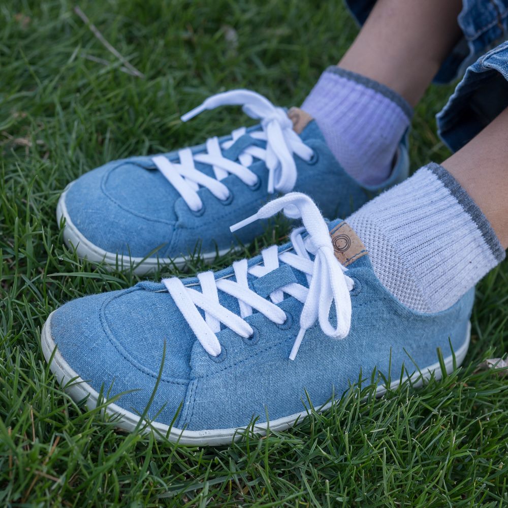 daoud ayyash add Indigo White Feet photo