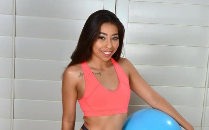 abeer salah add Jasmine Summers photo