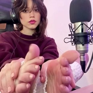 chuck johnston add Jenna Ortega Naked Ass photo