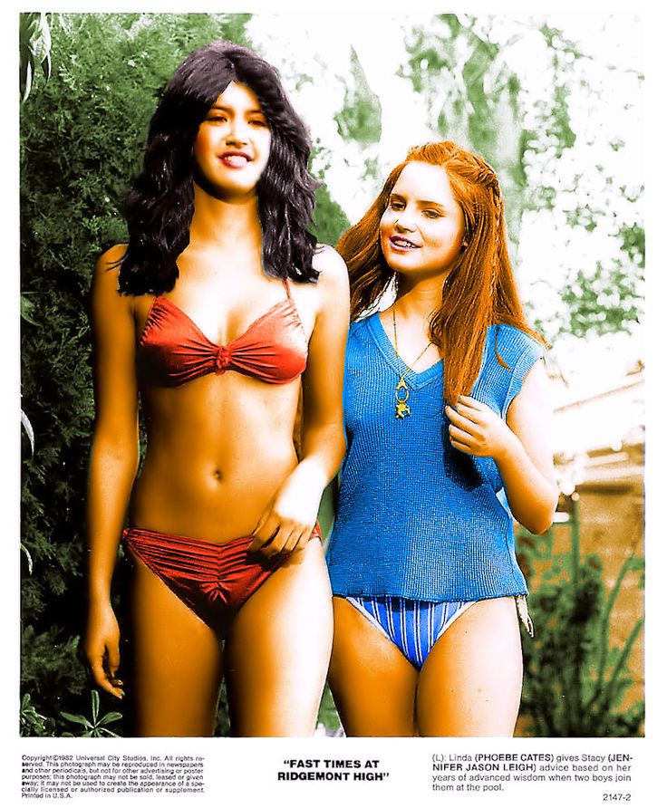 damaine wilson add Jennifer Jason Leigh Bikini photo