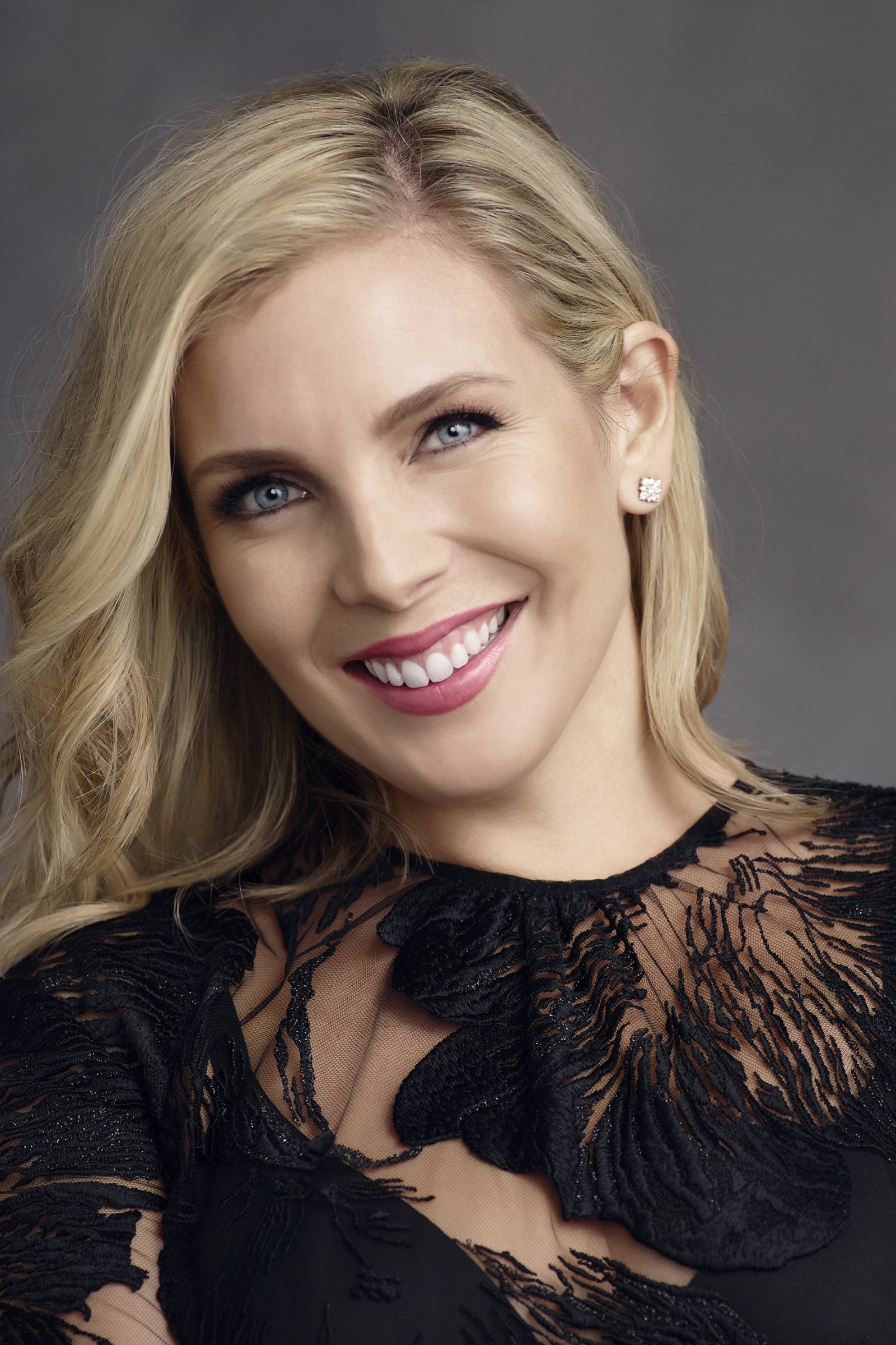 cahaya eka add June Diane Raphael Sexy photo