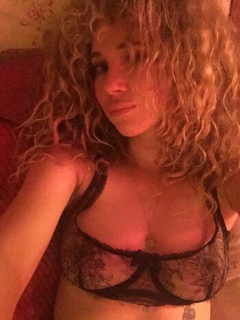anna woolgar add Juno Temple Hot photo