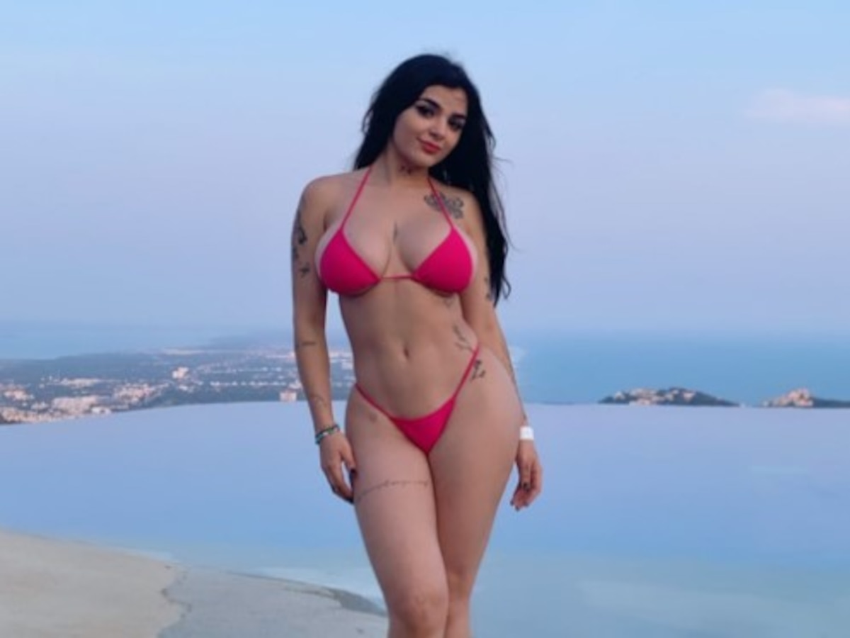 aniket kumar gupta add Karely Ruiz Video Filtrado photo