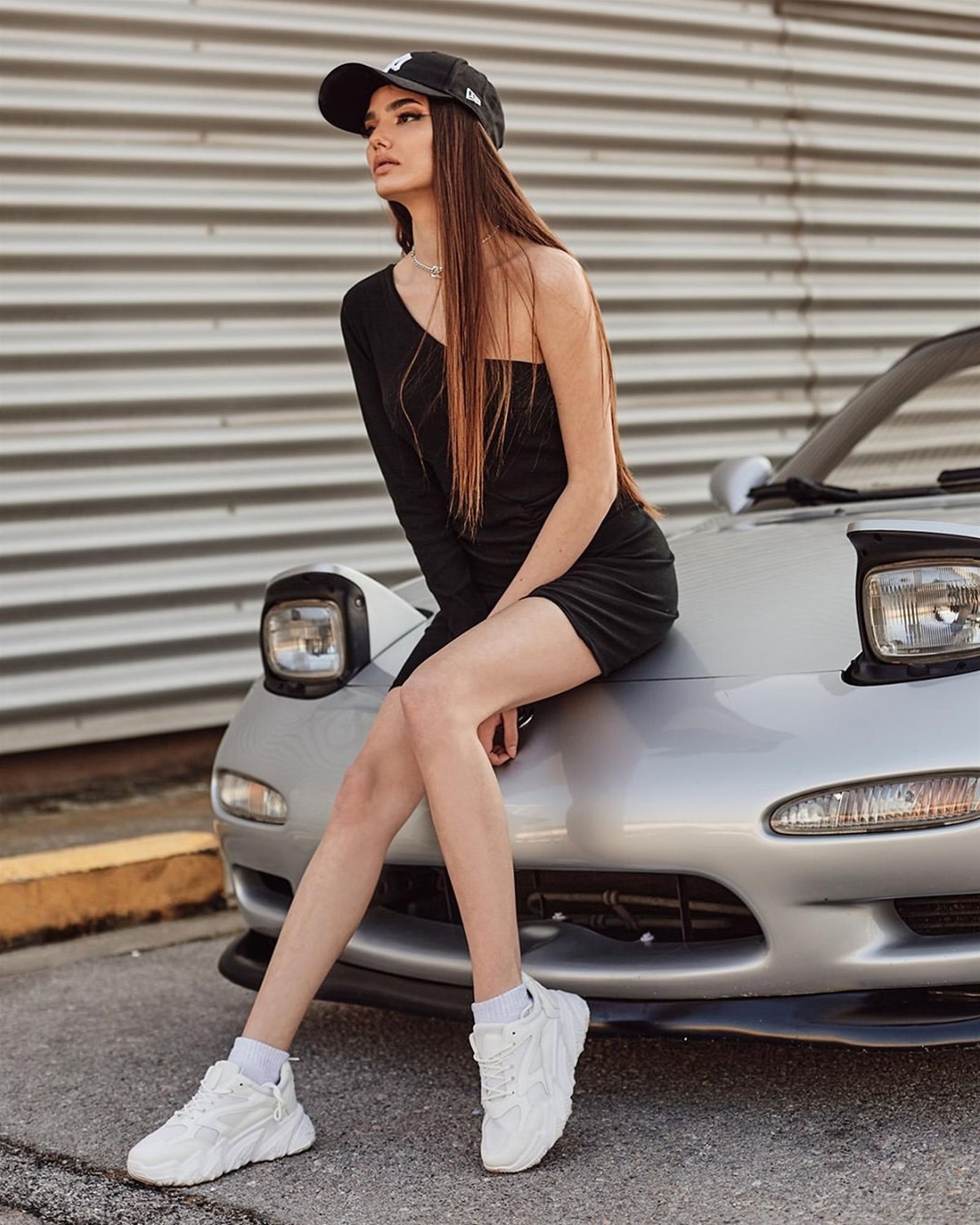 devica andriani add Katerina Honza photo