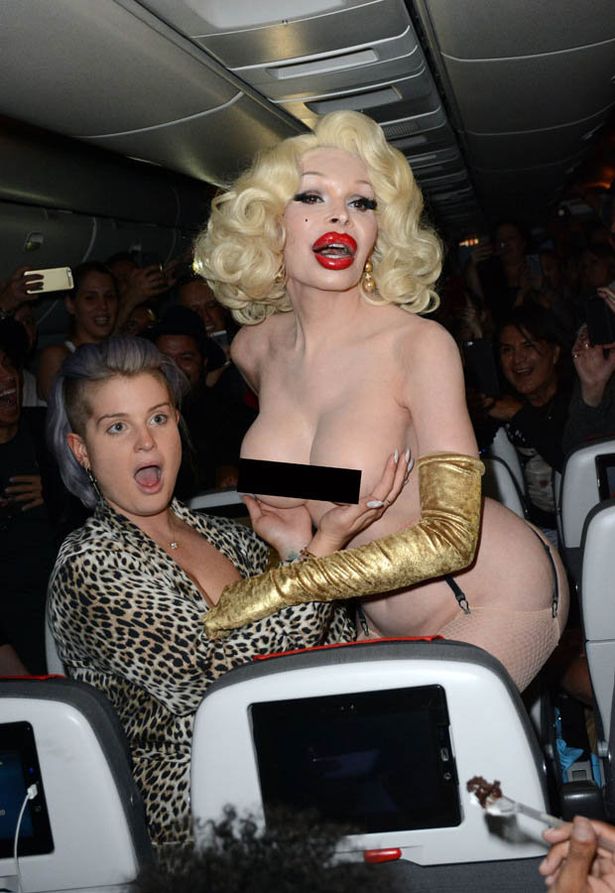 dona kastrati add Kelly Osbourne Naked photo