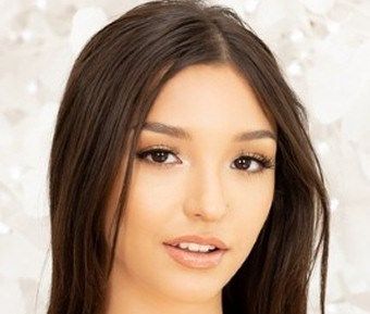 dave amey add Layla Jenner First photo