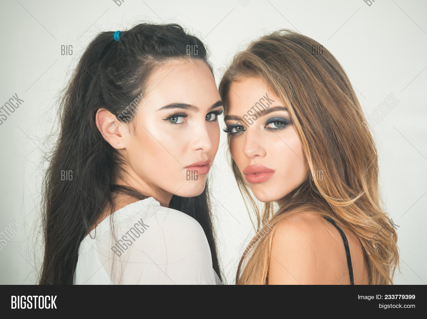 bob b miller add Lesbiab Threesome photo