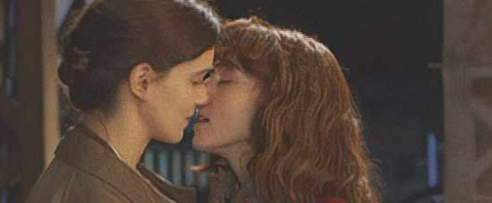 debra manhoff theilig add Lesbians Kiss And Finger photo