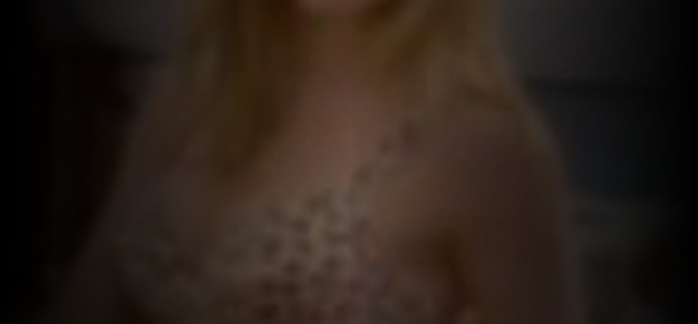 deuce blaze add Lindsey Mckeon Naked photo