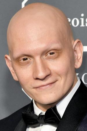 bobby blaikie add Mani Yarosh photo