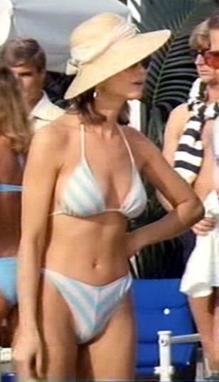debashish biswas add Markie Post Bikini photo