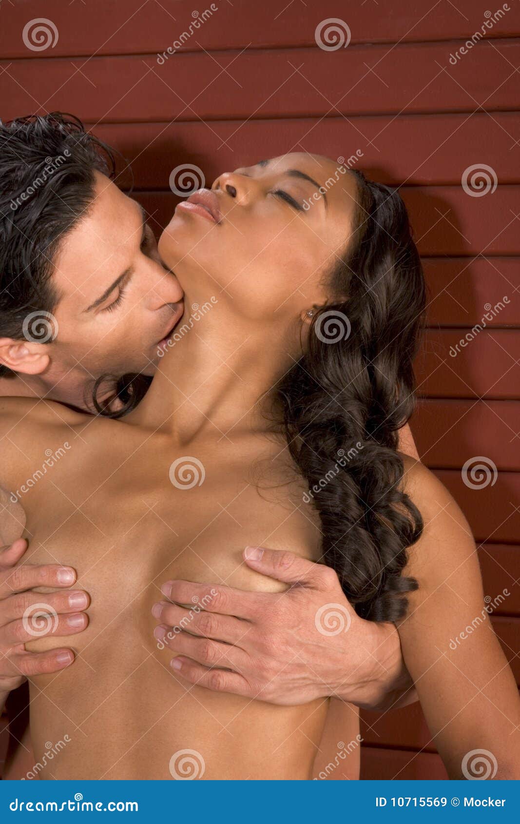 Men Kissing Nude 6807