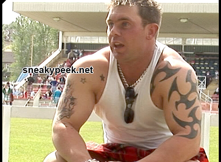 cass mah add Men Naked In Kilts photo