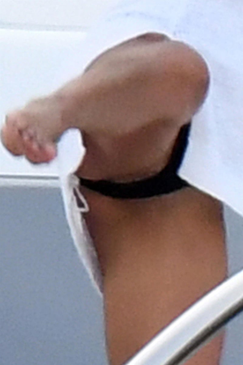 aaron caserta add Michelle Burke Nude photo