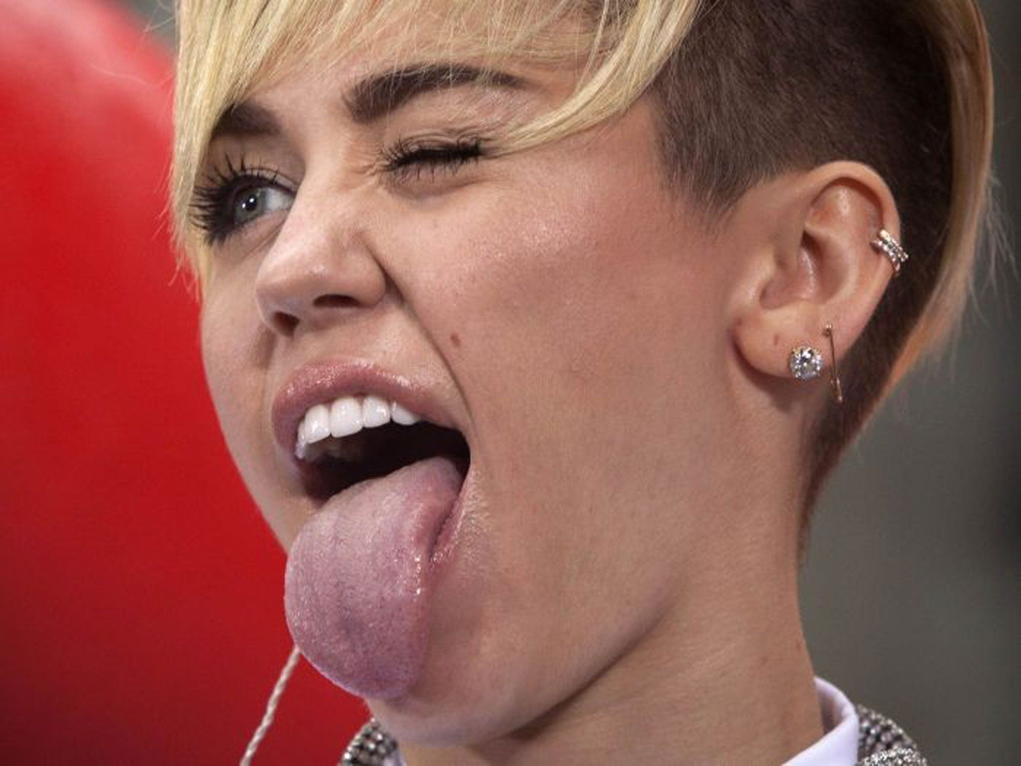 cory milliner add Miley Cyrus Pron photo