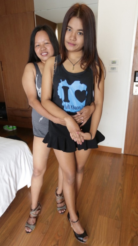 andria mcclain add Moms And Daughters Naked Together photo