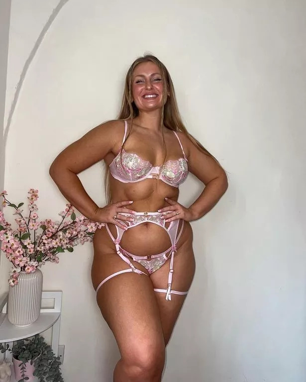 daniel setiadi add Moms Saggy Titties photo